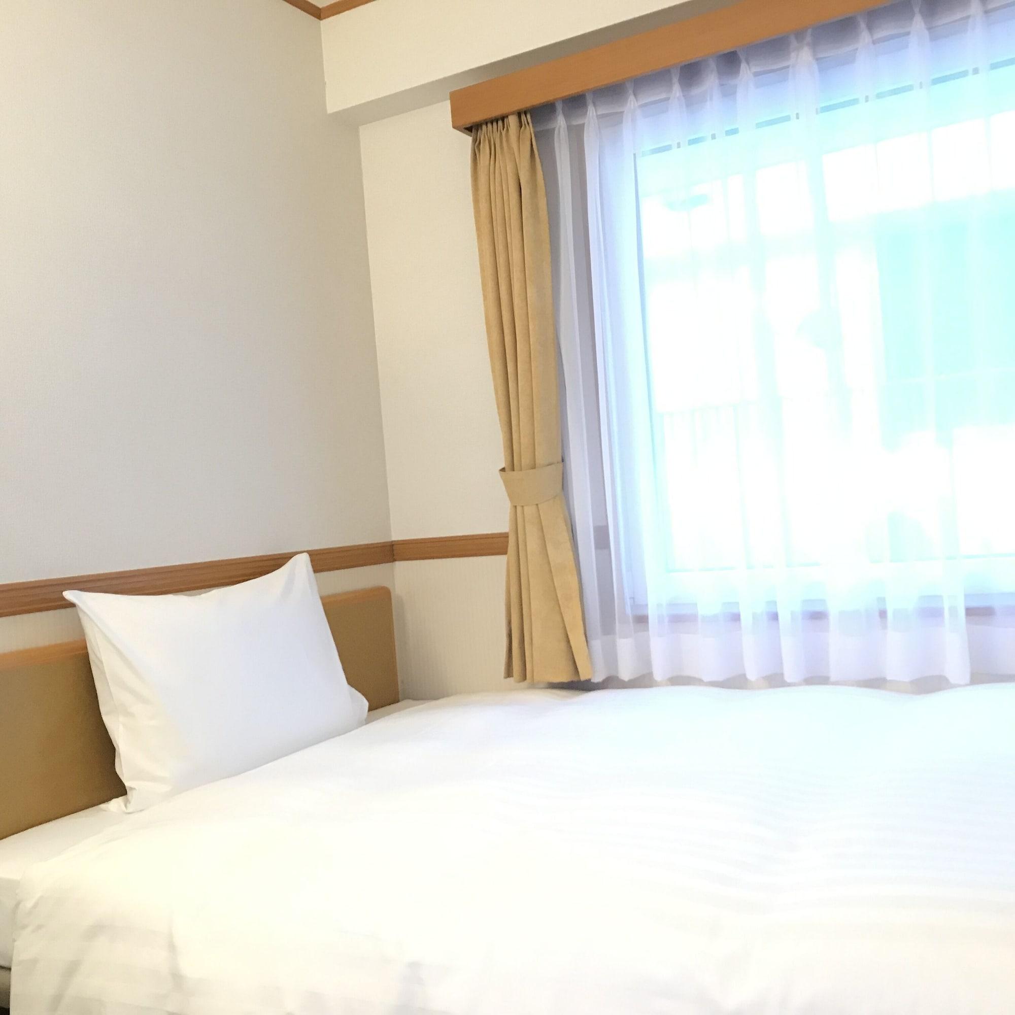 Toyoko Inn Yokohama Tsurumi Eki Higashi Guchi Eksteriør bilde
